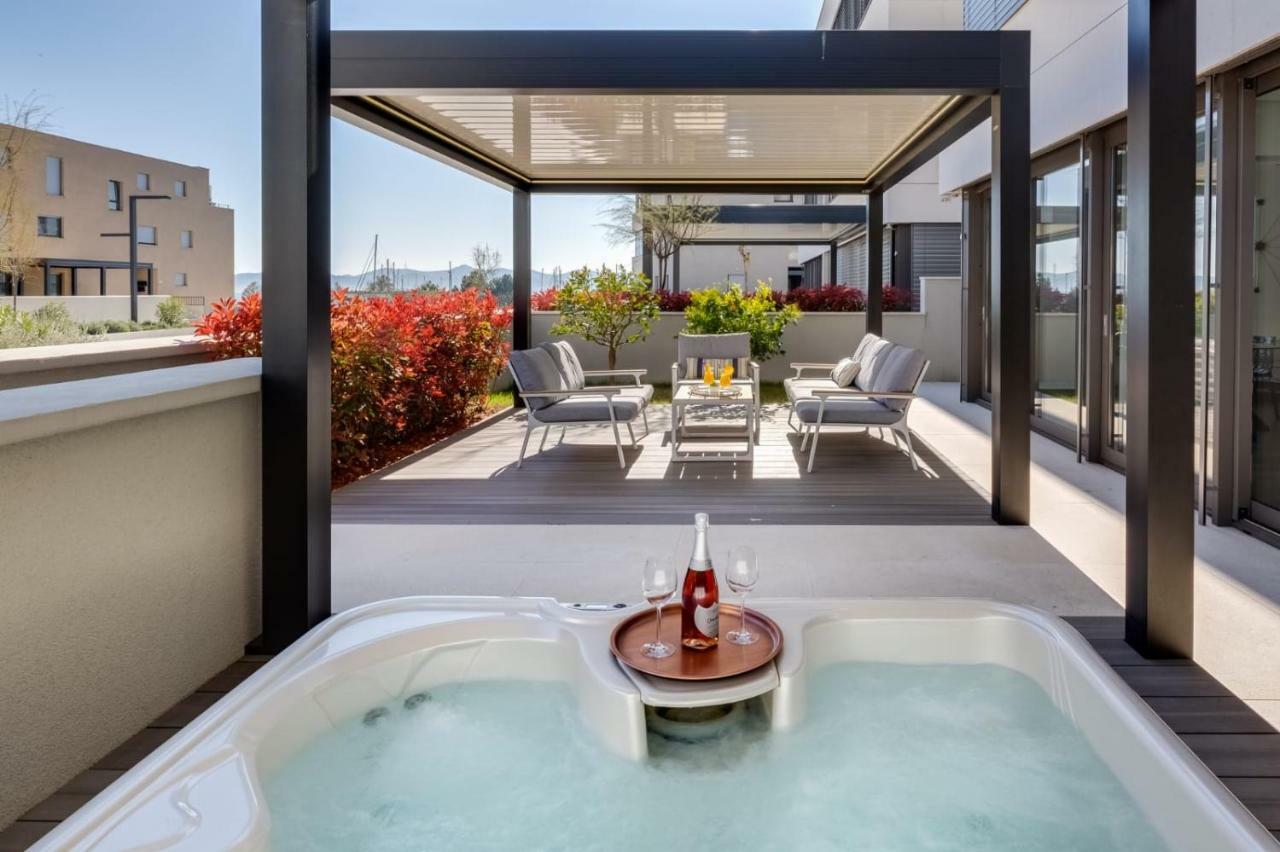 Shell Luxury Residences With Pool And Whirlpool Zadar Eksteriør billede