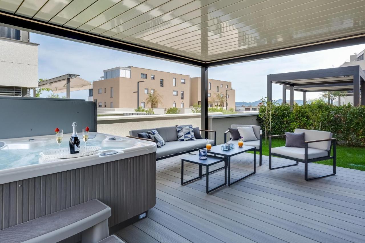 Shell Luxury Residences With Pool And Whirlpool Zadar Eksteriør billede