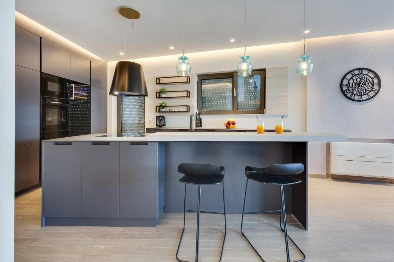 Shell Luxury Residences With Pool And Whirlpool Zadar Eksteriør billede