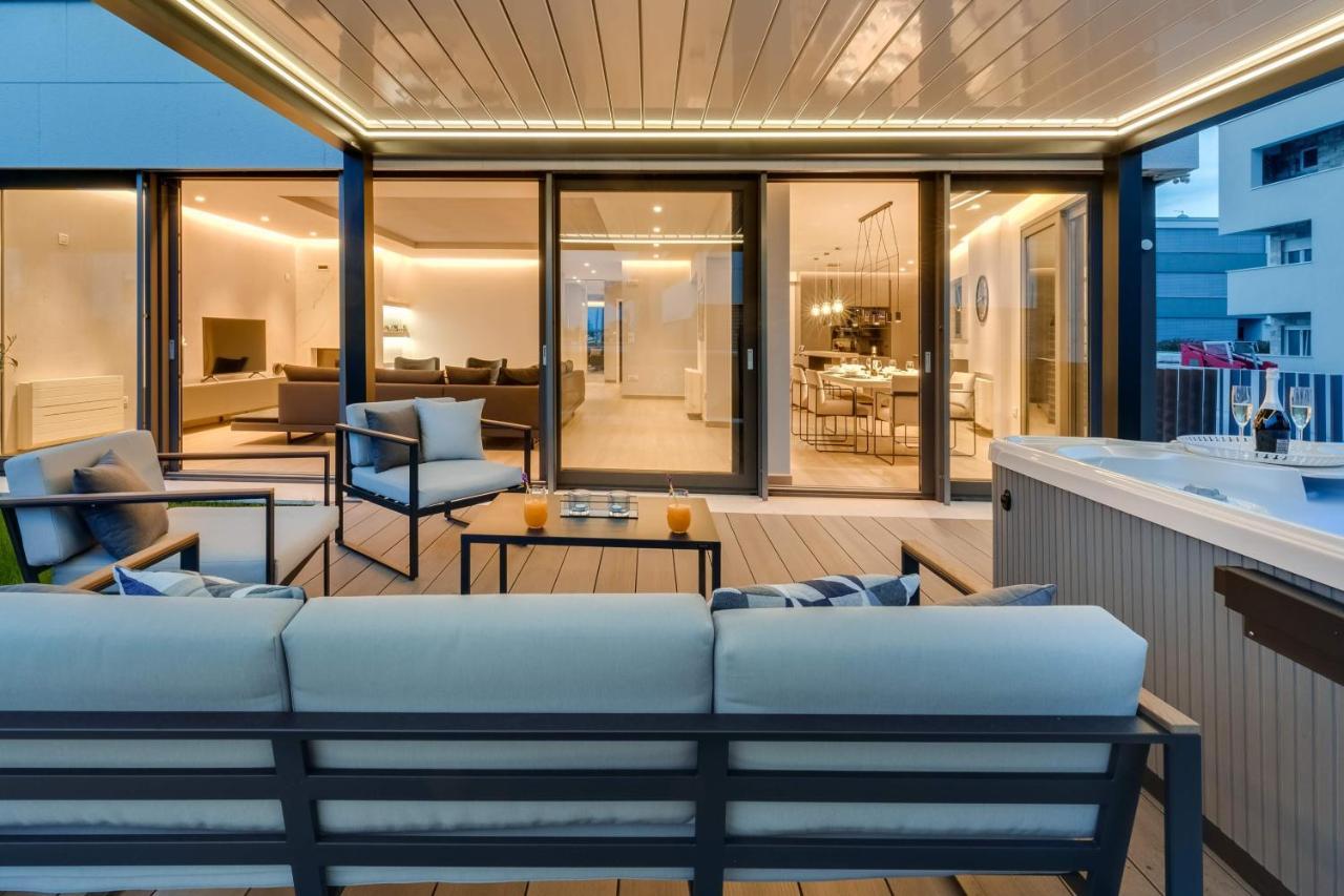 Shell Luxury Residences With Pool And Whirlpool Zadar Eksteriør billede